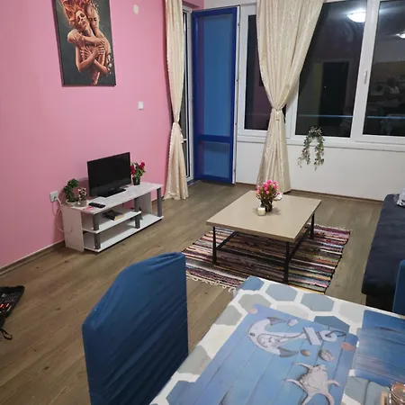 Blue Bay Seaview Kunterbunt Апартамент Поморие
